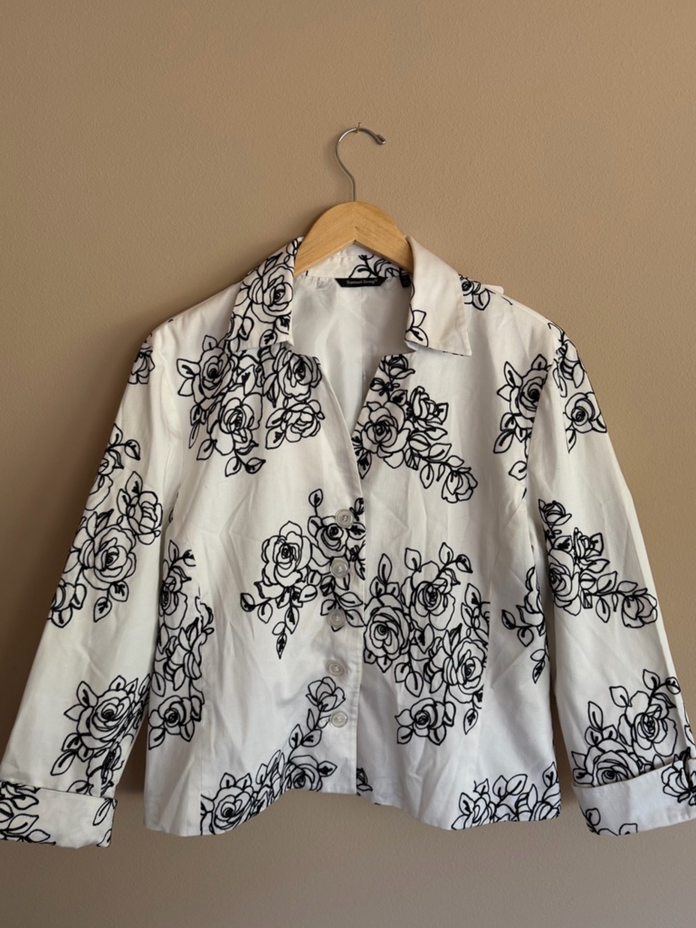 Samual Dong White and Black Embroidered Blazer with Black Floral Outline